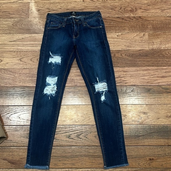 Just Black Distressed Dark Wash Jeans Raw Hem - Picture 4 of 10